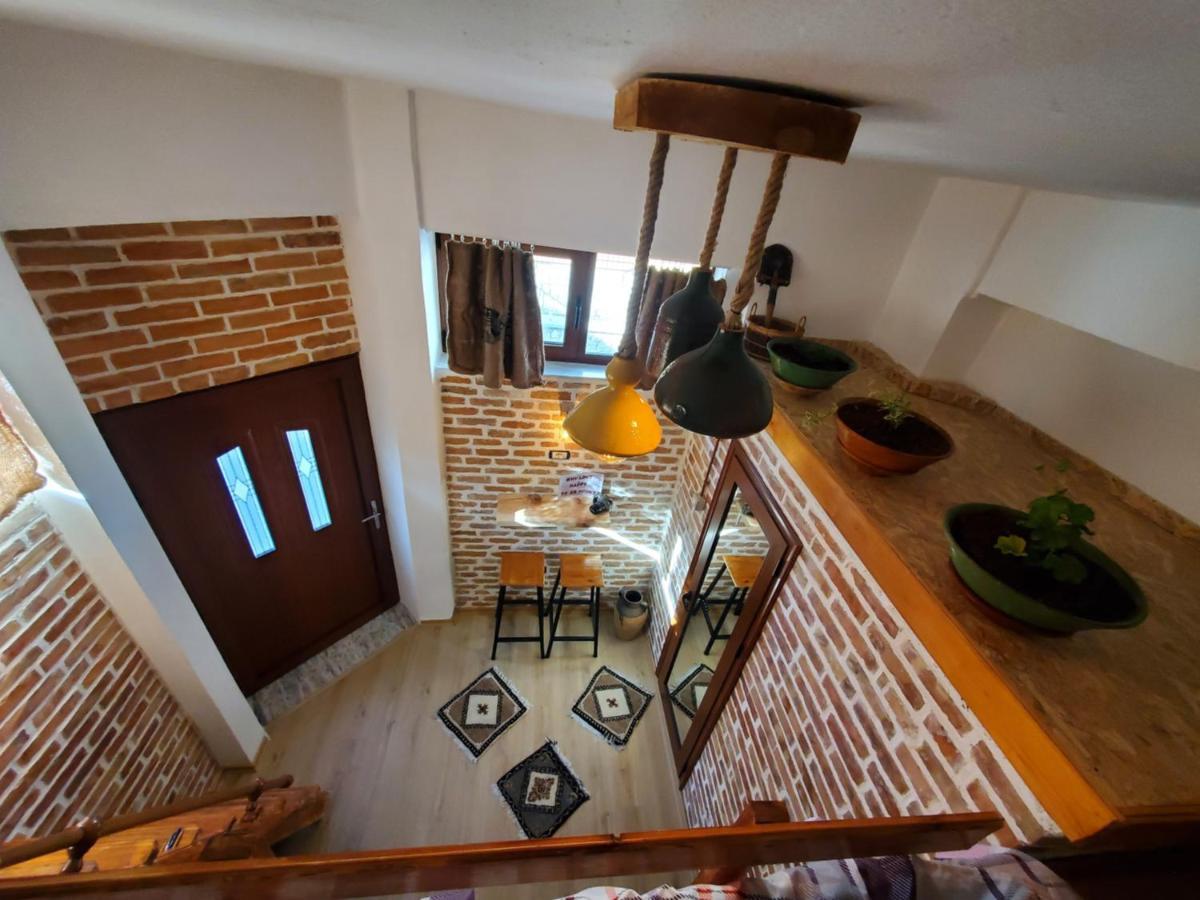 Relax Inn Korcza Zewnętrze zdjęcie