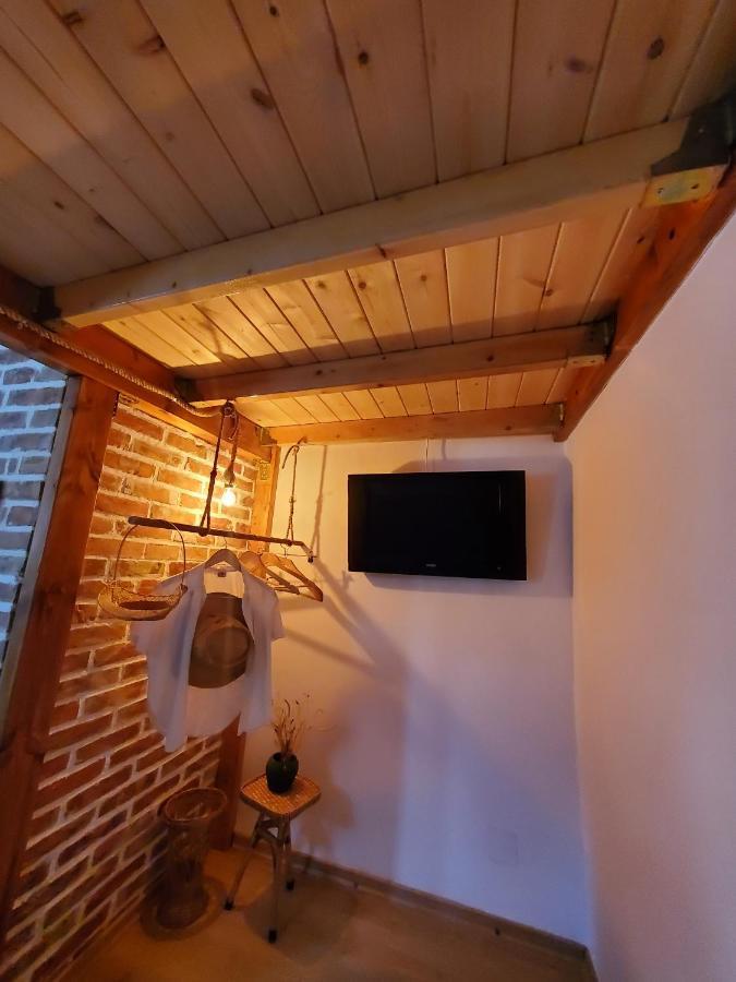 Relax Inn Korcza Zewnętrze zdjęcie