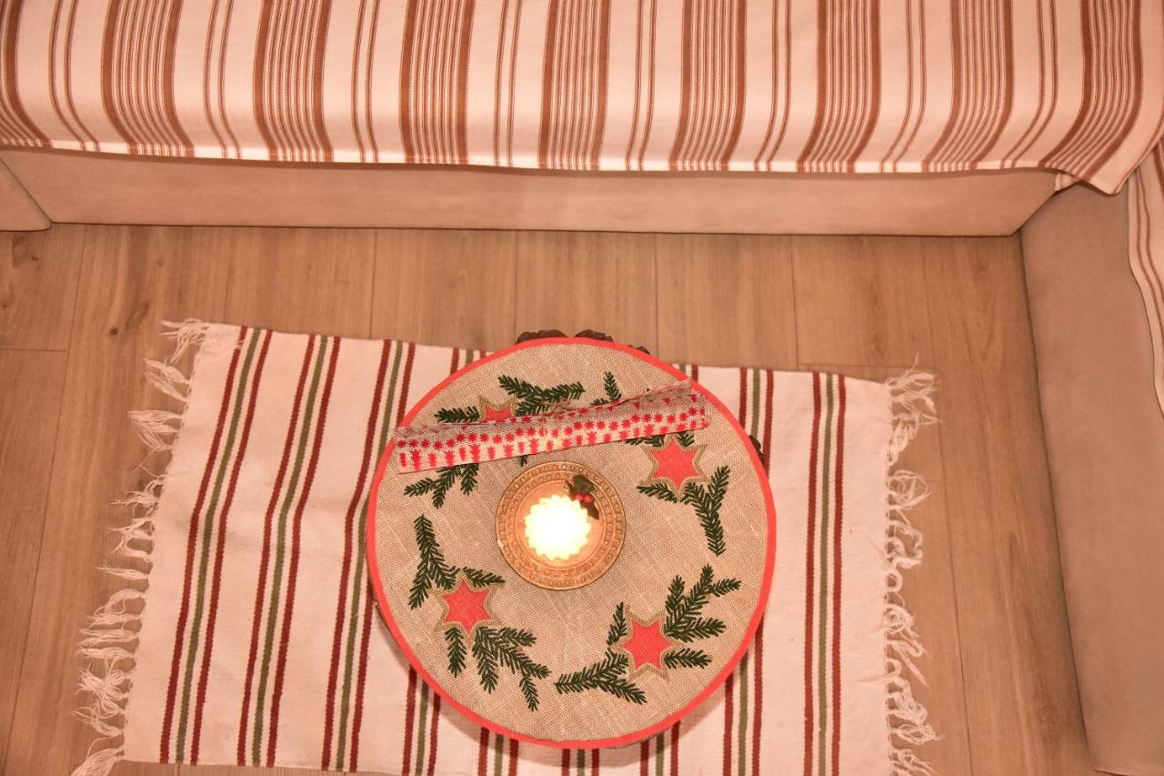 Relax Inn Korcza Zewnętrze zdjęcie