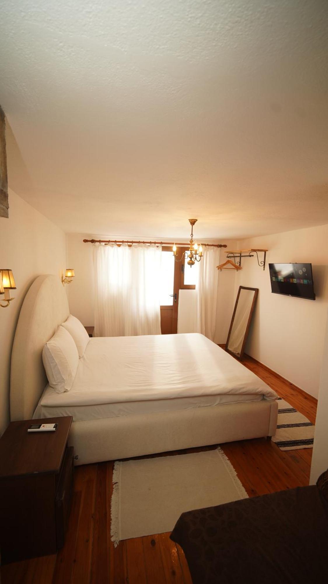Relax Inn Korcza Zewnętrze zdjęcie